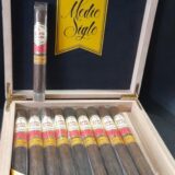 Santa Clara 1830 Medio Siglo Tripple Mduro Toro