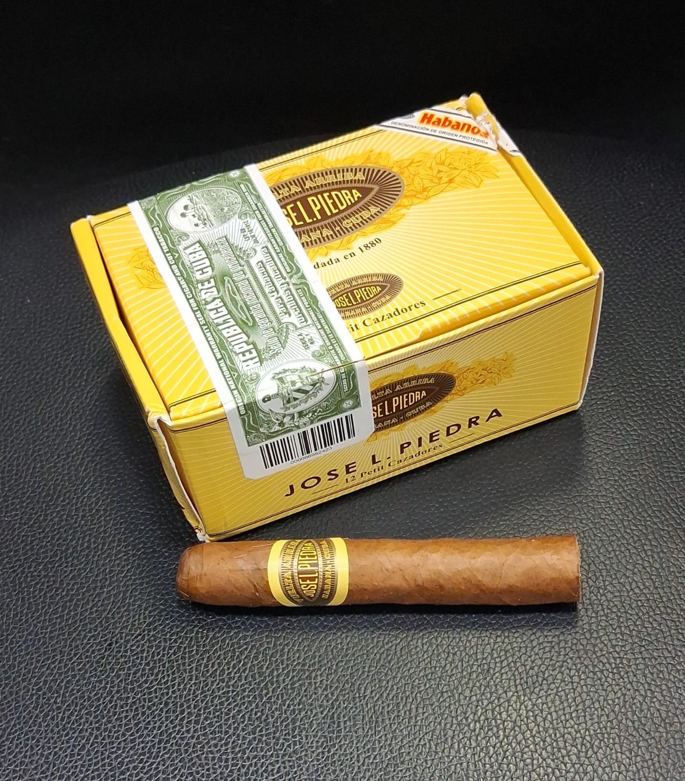 Jose L Piedra Petit Cazadores Jose L Piedra Petit Cazadores