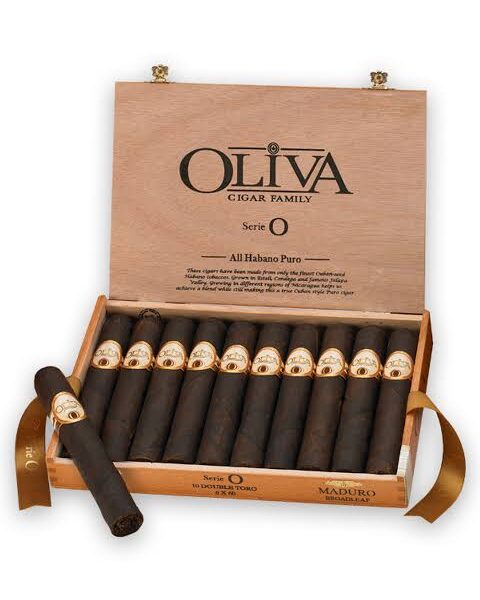 Cigar shop in Oshiwara