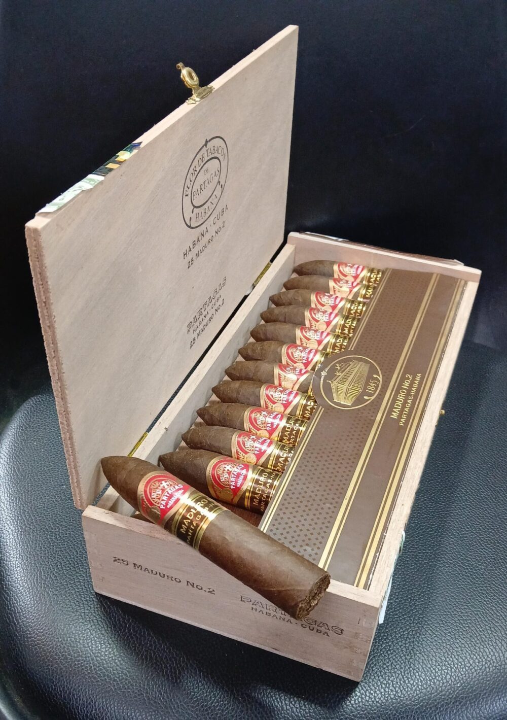Cigar Shop in Chennai