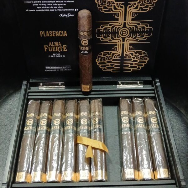 Cigar Shop in Mira Road