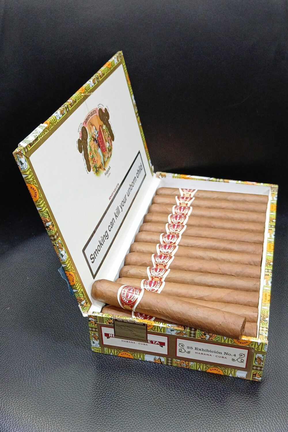 Romeo Julieta Exhibition no.4