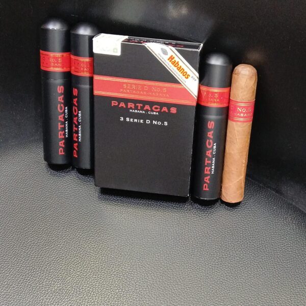 Partagas series D No 05