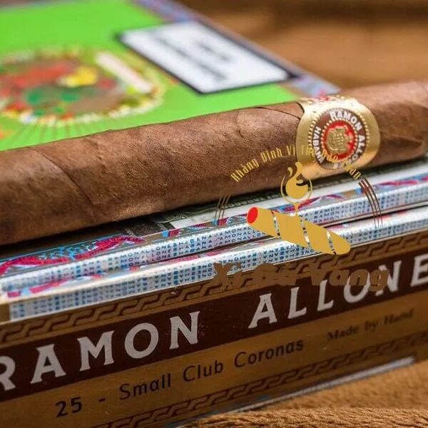 Ramon Allones Small Club Coronas.
