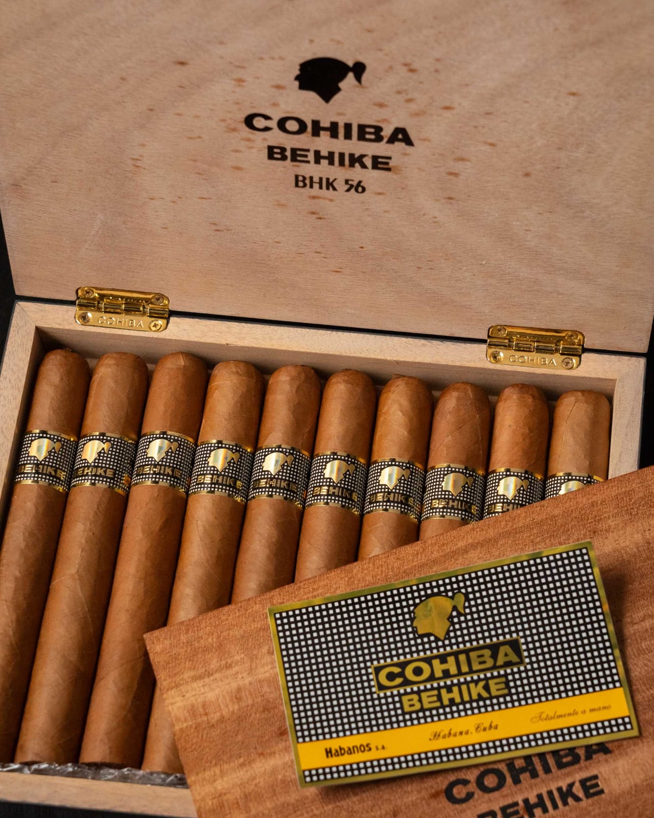 Cohiba Behike.56 BHK Hobanos S.A. Hecho En Cuba Cohiba Behike.56 BHK Hobanos S.A. Hecho En Cuba