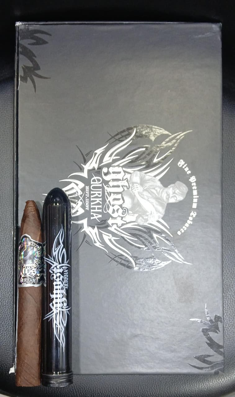 Gurkha ghost angel tubos torpedo maduro. Gurkha Ghost Angel Tubos Torpedo Maduro.