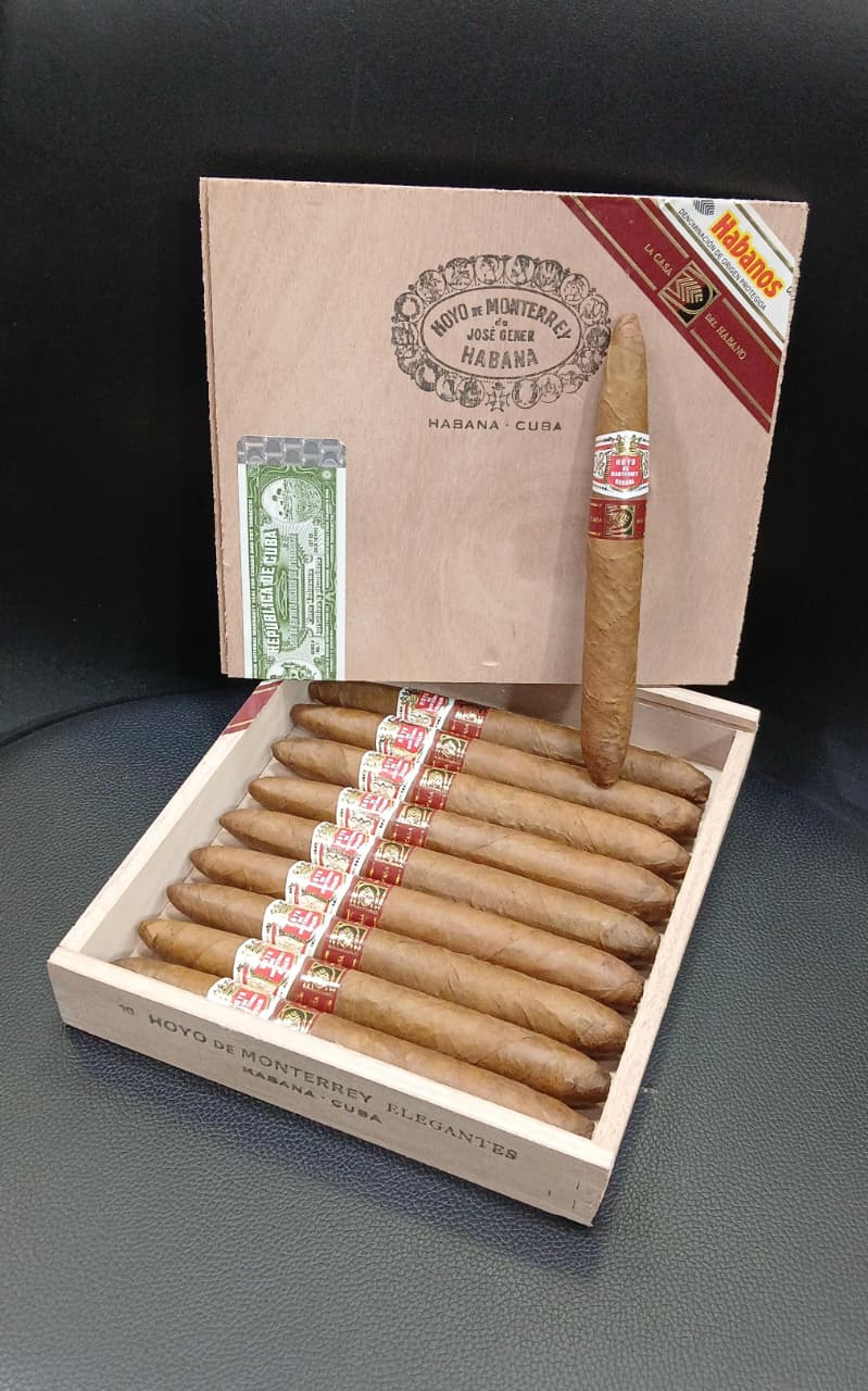 Hoyo De Monterrey Elegantes (CDH). Hoyo De Monterrey Elegantes (CDH).