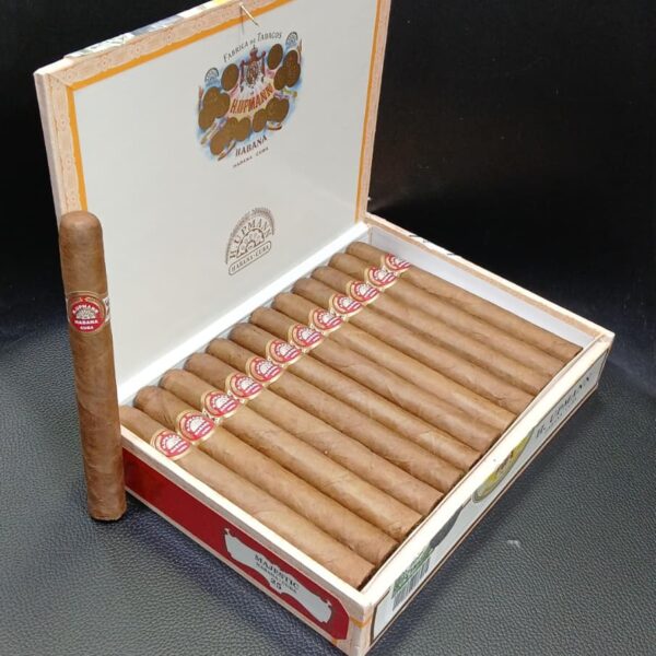 H Upmann Majestic.