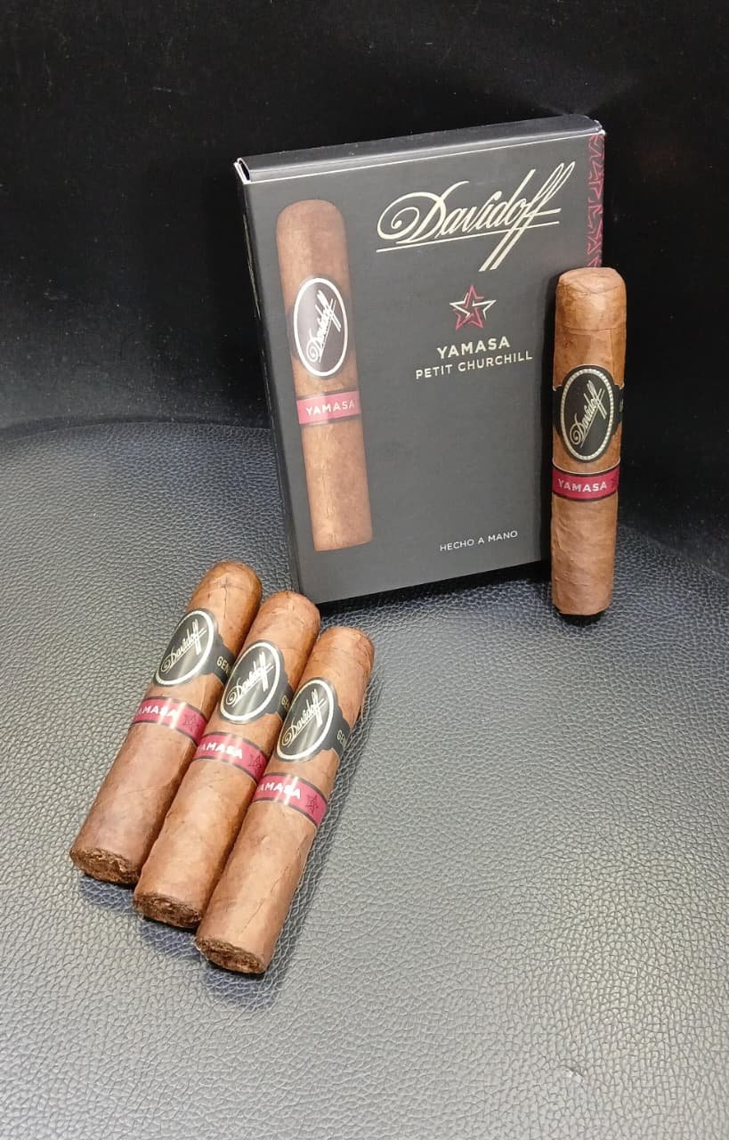 Davidoff Yamasa Petit Churchill Davidoff Yamasa Petit Churchill